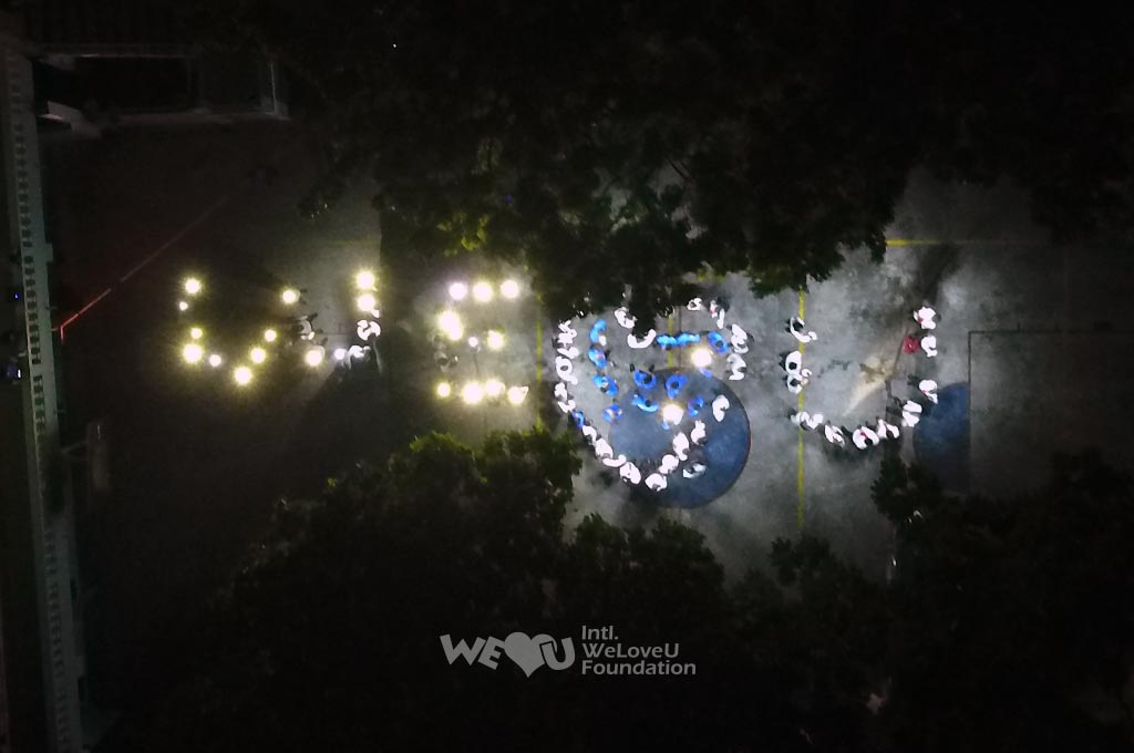 2018년 10월 28일, 장길자 회장이 설립한 국제위러브유가 브라이트 아이티 프로젝트를 실시한 제레미 직업학교에 방문해 '위러브유' 글자를 만드는 퍼포먼스를 선사함.