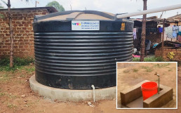 Apoyo a las instalaciones de suministro de agua en una escuela primaria de Uganda